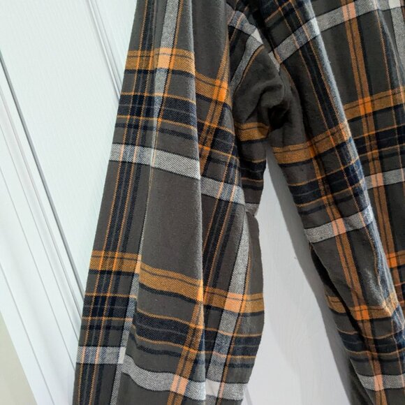 Legendary Whitetails Men's Buck Camp Flannel Shirt, Brown Plaid, XL, Long Sleeve - Picture 5 of 16